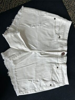 O'Neill White Frayed Hem Denim Shorts